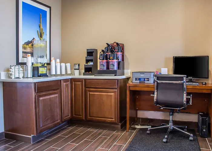 Spark By Hilton Phoenix-glendale-peoria Hotel