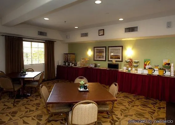 Spark By Hilton Phoenix-glendale-peoria Hotel