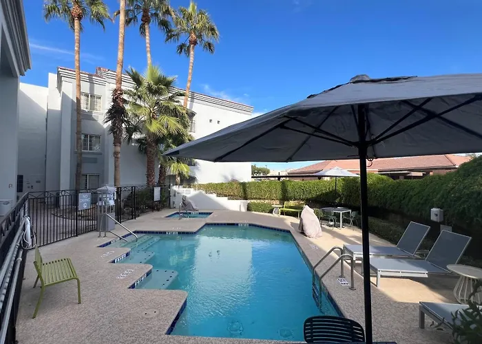Spark By Hilton Phoenix-glendale-peoria 2*