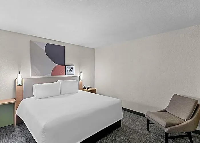 Spark By Hilton Phoenix-glendale-peoria Hotel