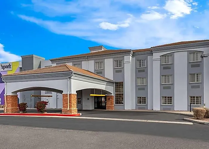 Spark By Hilton Phoenix-glendale-peoria Hotel