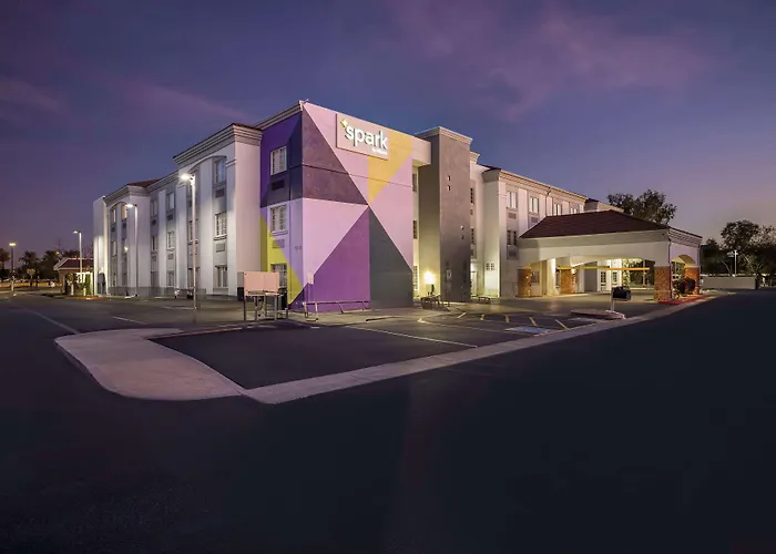 Spark By Hilton Phoenix-glendale-peoria 2*