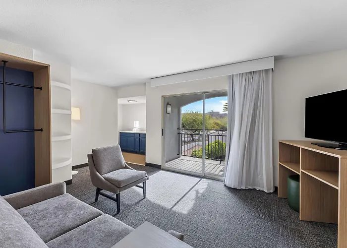 Spark By Hilton Phoenix-glendale-peoria Hotel