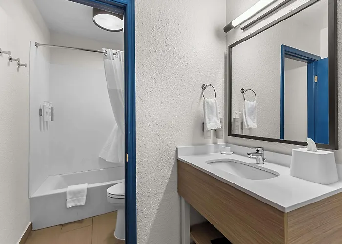Hotel Spark By Hilton Phoenix-glendale-peoria Glendale