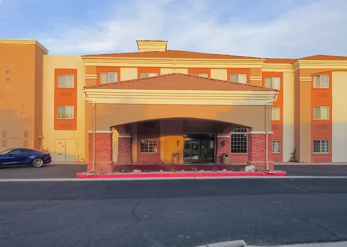 Spark By Hilton Phoenix-glendale-peoria Glendale
